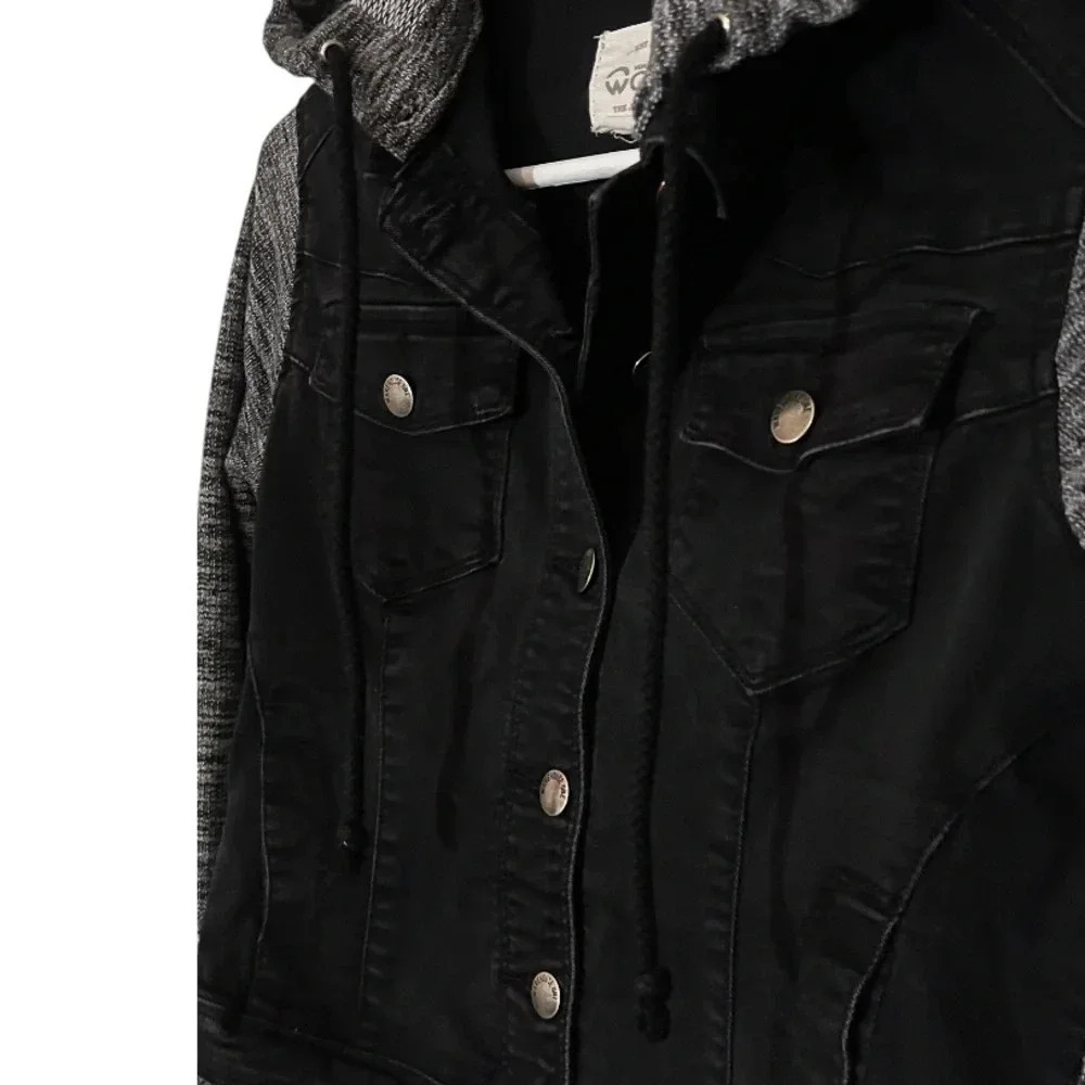 Ladies Jacket - Picture 2 of 11
